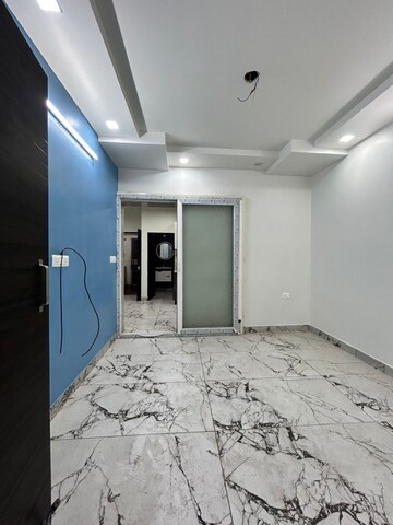 Building Lobby in 2.5 BHK Apartment at Jahaz Apartments, Paschim Vihar – for Rent