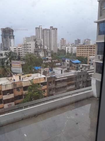  Office Space – Exterior View View at Borivali East - for Rent