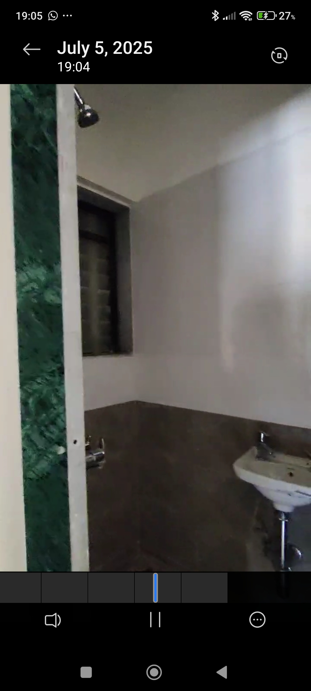 1 BHK 350 Sq.Ft. Apartment in Universal Paradise