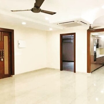 Room in 2 BHK Apartment at Paras Irene, Sector 70a – for Sale