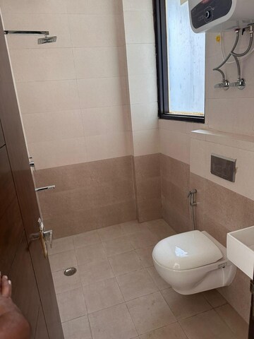 Bathroom in 4 BHK Builder Floor at Dlf Phase ii – for Rent