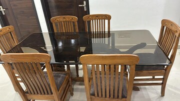 Living Room in 4 BHK Builder Floor at Dlf Phase ii – for Rent