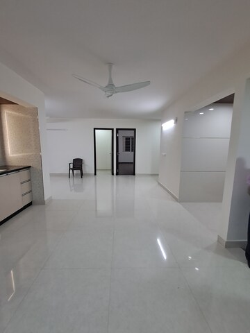 Master Bedroom in 3 BHK Apartment at Btm Layout – for Rent