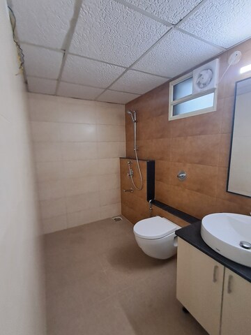Furnished Amenities in 3 BHK Apartment at Btm Layout – for Rent
