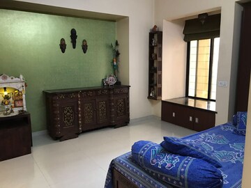 Living Room in 2 BHK Apartment at Sheth Avalon, Laxmi Nagar – for Rent