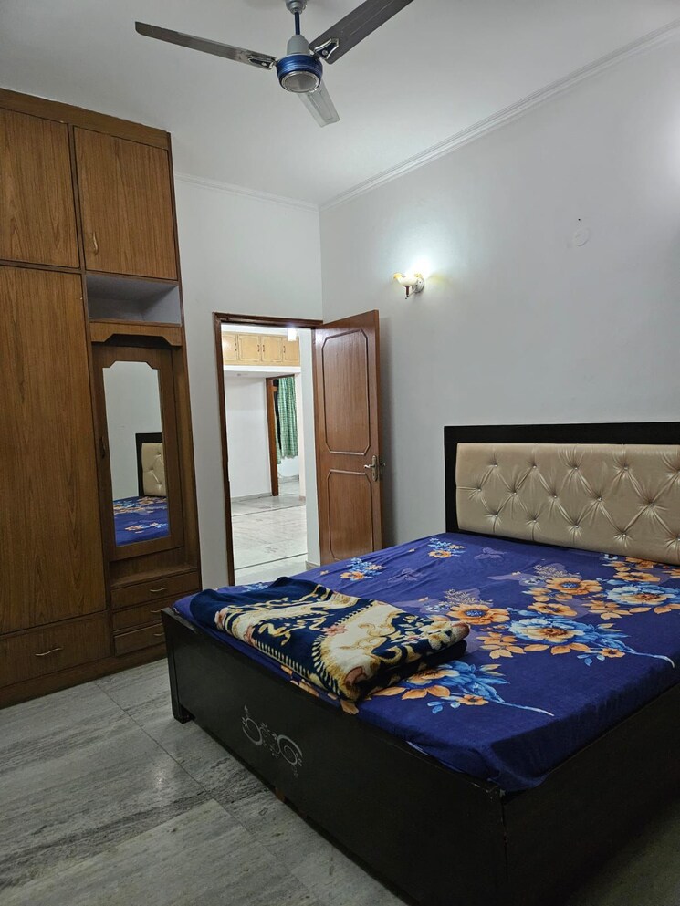 Bedroom, ardee-mall 3 Bedroom 2350 Sq.Ft. Apartment In Sector 52 Gurgaon 8920412