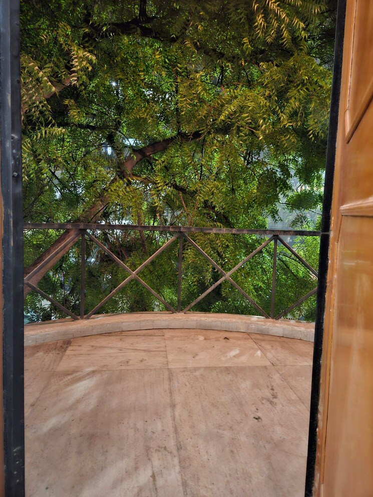 Garden, ardee-mall 3 Bedroom 2350 Sq.Ft. Apartment In Sector 52 Gurgaon 8920412