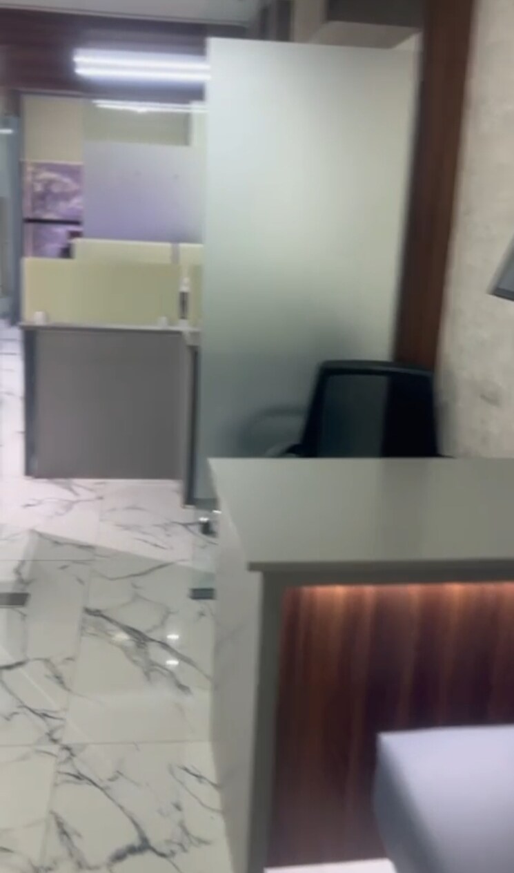 Team Area, the-crescent-business-park Commercial Office Space 800 Sq.Ft. In Sakinaka Mumbai 8920428