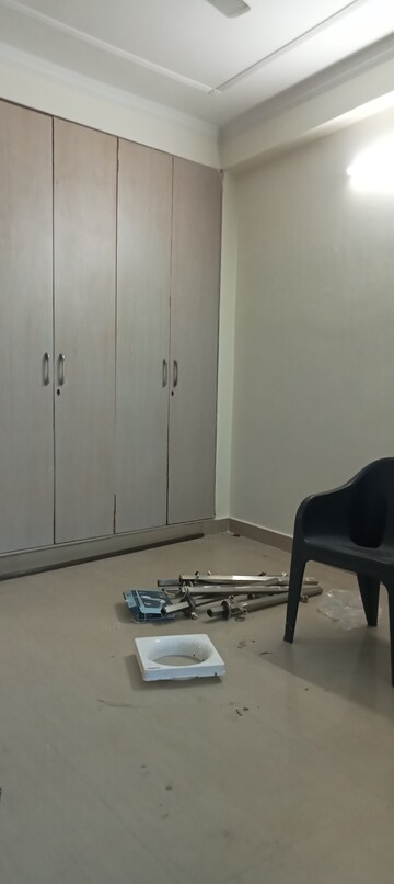 Furnished Amenities in 2 BHK Builder Floor at Panchsheel Vihar – for Rent