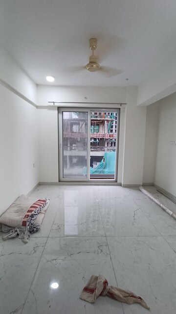Room in 1 BHK Apartment at Ekatva Coral, Panch Pakhadi – for Rent
