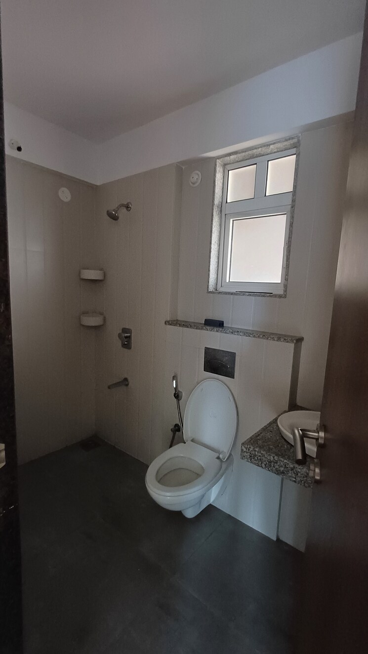 Attached Bathroom, sheth-avalon 2 Bedroom 739 Sq.Ft. Apartment In Laxmi Nagar Thane 8920427