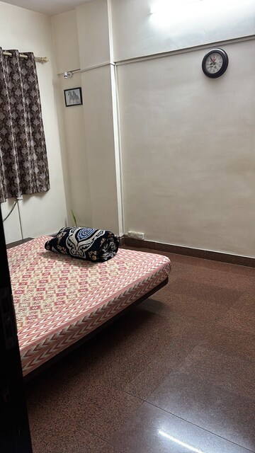 Bedroom in 1 BHK Apartment at Shiv Parvati, Malad West – for Rent