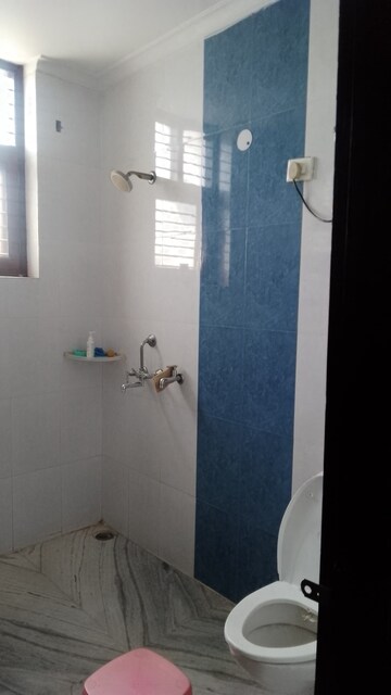 Bathroom in 3 BHK Builder Floor at Tanvi villa, Sector 45 – for Rent