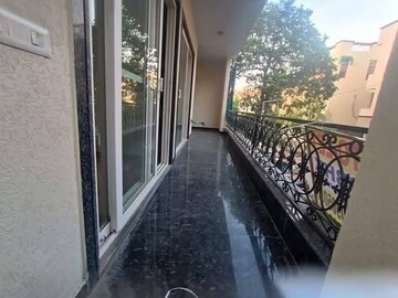 Balcony in 3 BHK Builder Floor at Milestone 32nd Avenue, Sector 15 – for Rent