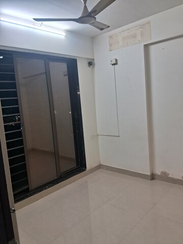 Furnished Amenities in 1 BHK Apartment at Ornate Galaxy, Naigaon East – for Rent