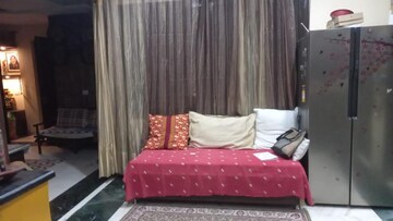 Bedroom in 3 BHK Builder Floor at MVL IPark, Sector 15 – for Rent