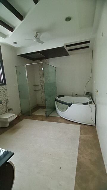 Master Bedroom in 2 BHK Builder Floor at Milestone 32nd Avenue, Sector 15 – for Rent