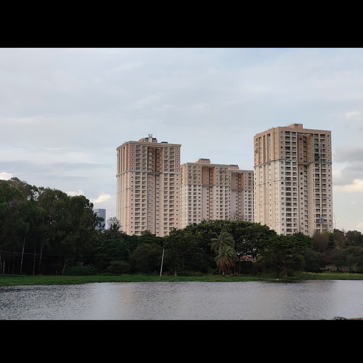 3 BHK + Servant Room 2027 Sq.Ft. Apartment in Prestige Waterford