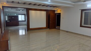 Room in 3 BHK Apartment at Banjara Hills – for Rent