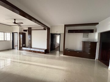 Room in 3 BHK Apartment at Saket Callipolis, Sarjapur Road – for Rent