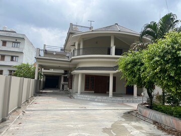 6 BHK Independent House For Rent in Gms Road