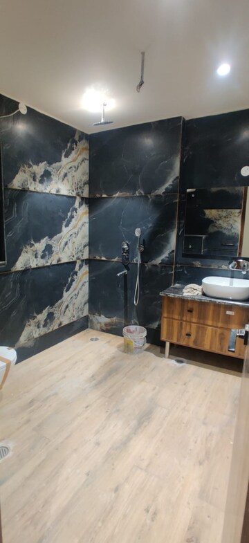Living Room in 3.5 BHK Builder Floor at Dlf Phase ii – for Rent