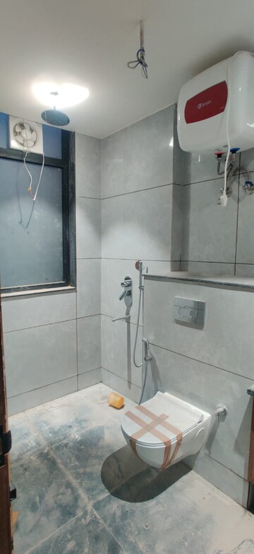 Bathroom in 3.5 BHK Builder Floor at Dlf Phase ii – for Rent