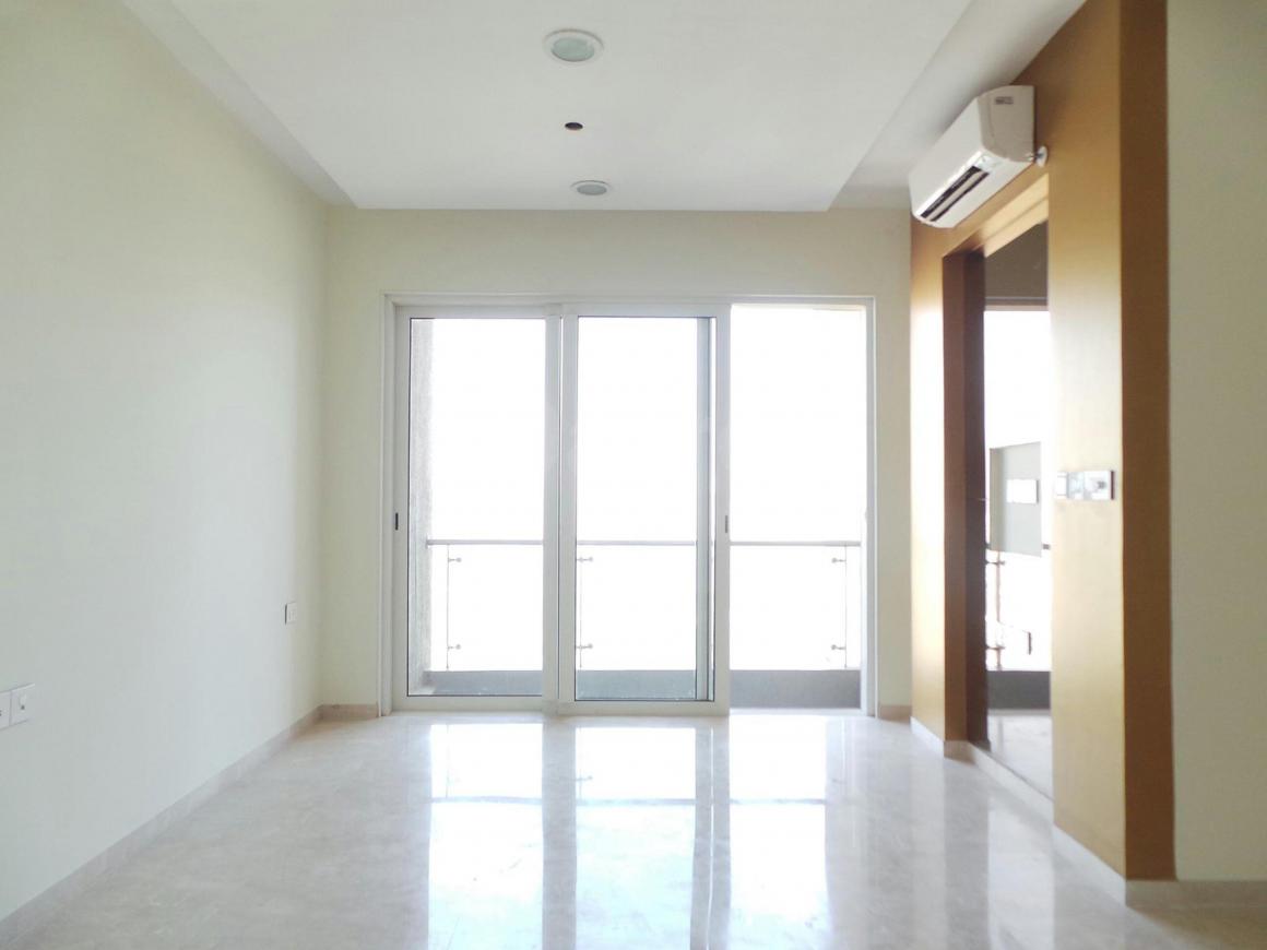 2.5 BHK Apartment For Sale in Oberoi Realty Woods