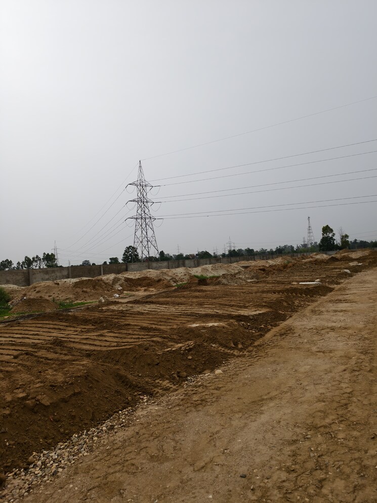 undefined, lalton kalan  320 Sq.Yd. Plot In Lalton Kalan Ludhiana 8920598