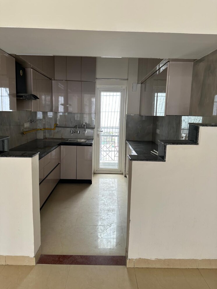 Kitchen, sector 41 3 Bedroom 180 Sq.Yd. Villa In Sector 41 Noida 8920592