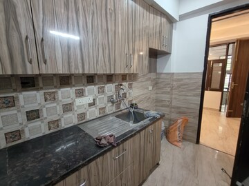 Kitchen in 2 BHK Builder Floor at Sector 46 – for Rent