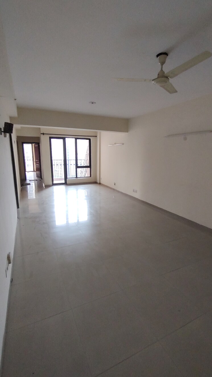 Living Room, logix-blossom-county 2.5 Bedroom 1418 Sq.Ft. Apartment In Sector 137 Noida 8920611