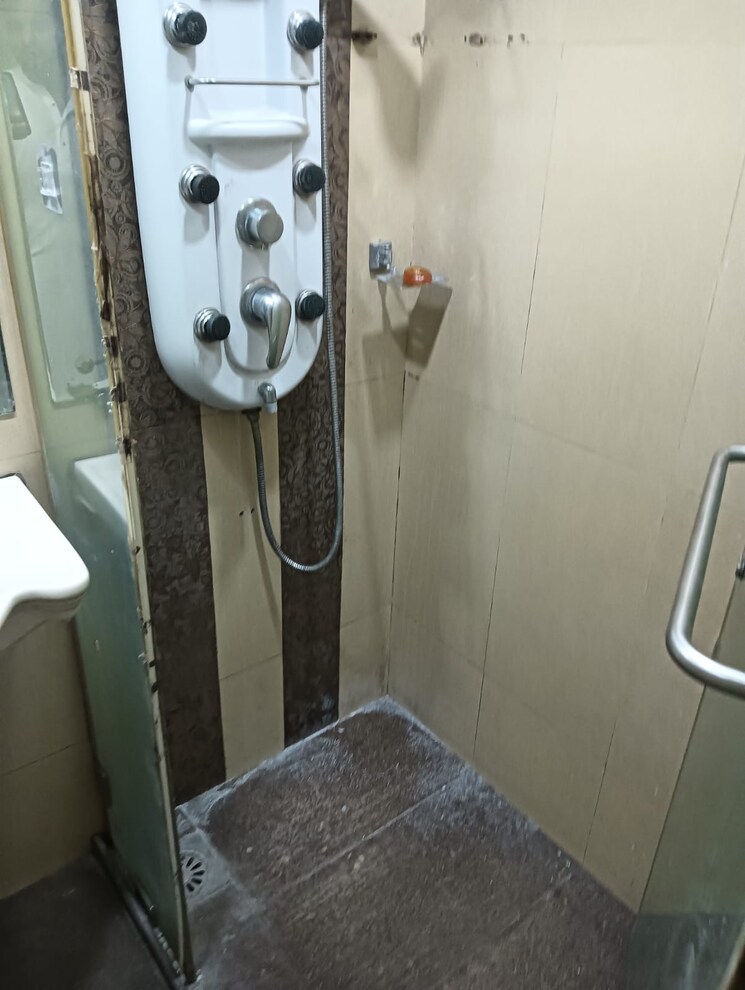 Bathroom, panchavati-versova 3 Bedroom 1460 Sq.Ft. Apartment In Versova Mumbai 8920629