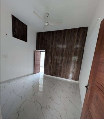 Kitchen in 3 BHK Builder Floor at Sector 18 – for Rent