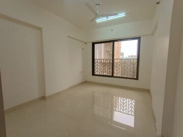 Room in 2 BHK Apartment at Rite Skyluxe, Chembur – for Rent