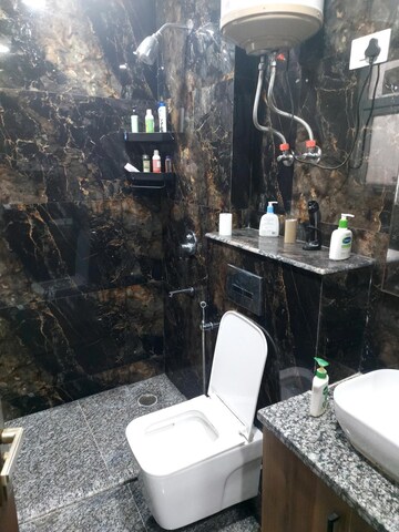 Attached Bathroom in 2 BHK Apartment at Shanti Kunj – for Rent