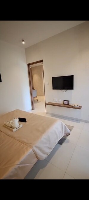 Furnished Amenities in 3 BHK Apartment at Sheth Montana, Mulund West – for Sale