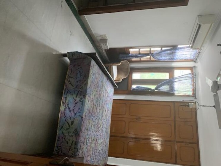 Bedroom, safdarjung enclave 3 Bedroom 200 Sq.Yd. Builder Floor In Safdarjung Enclave Delhi 8920678