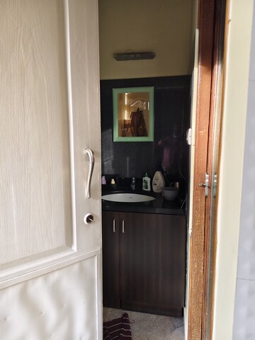 Furnished Amenities in 1 RK Builder Floor at Halasuru – for Rent