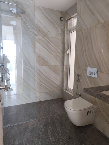 Bathroom in 2.5 BHK Apartment at Marathon Monte South, Byculla West – for Rent