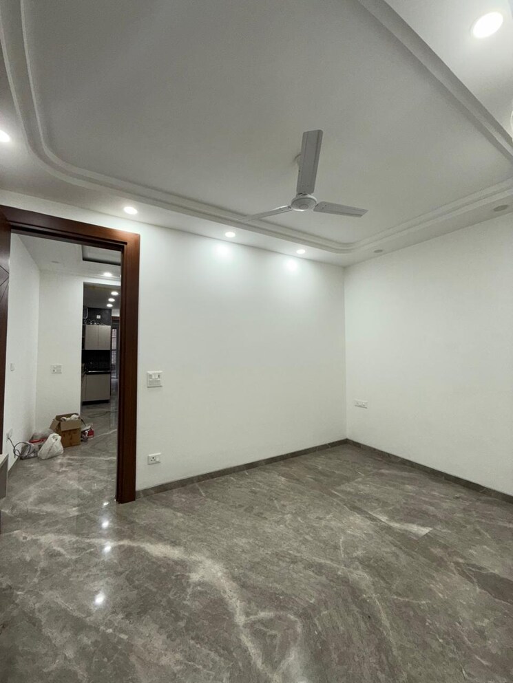Room, kalkaji 2 Bedroom 100 Sq.Yd. Builder Floor In Kalkaji Delhi 8920720