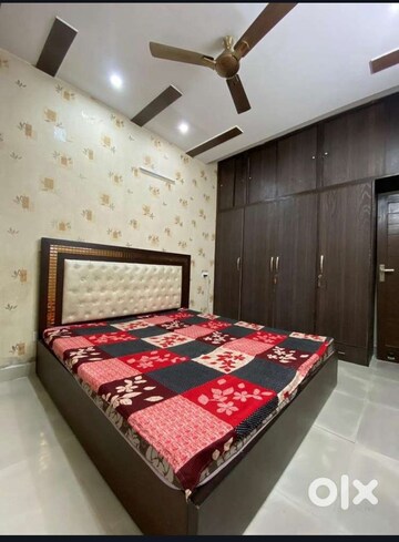 Bedroom in 2 BHK Builder Floor at Sector 45 – for Rent