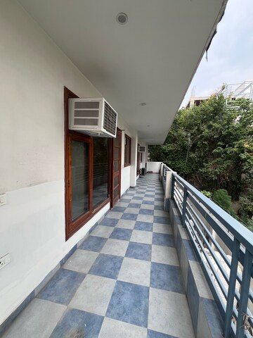 Balcony in 5 BHK Builder Floor at Sector 27 – for Rent