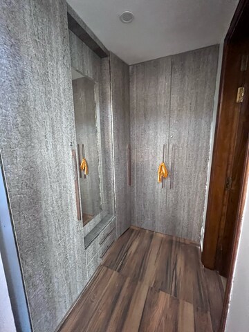 Bathroom in 5 BHK Builder Floor at Sector 27 – for Rent