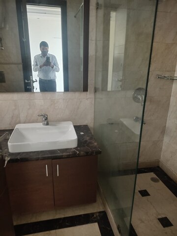 Master Bedroom in 3 BHK Builder Floor at Sarvodaya Enclave – for Rent