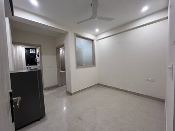 Room in 1 BHK Builder Floor at Ansal Sushant Lok I, Sector 43 – for Rent