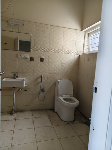Master Bedroom in 3 BHK Builder Floor at Halasuru – for Rent