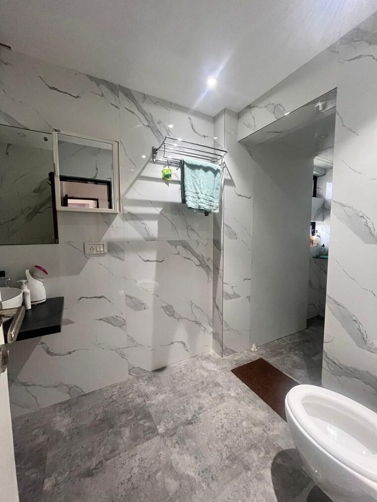 Bathroom, andheri west 6 Bedroom 4500 Sq.Ft. Apartment In Andheri West Mumbai 8920749