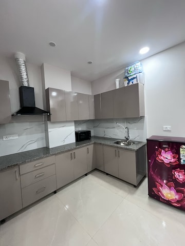 Kitchen in 1 BHK Builder Floor at Sector 42 – for Rent