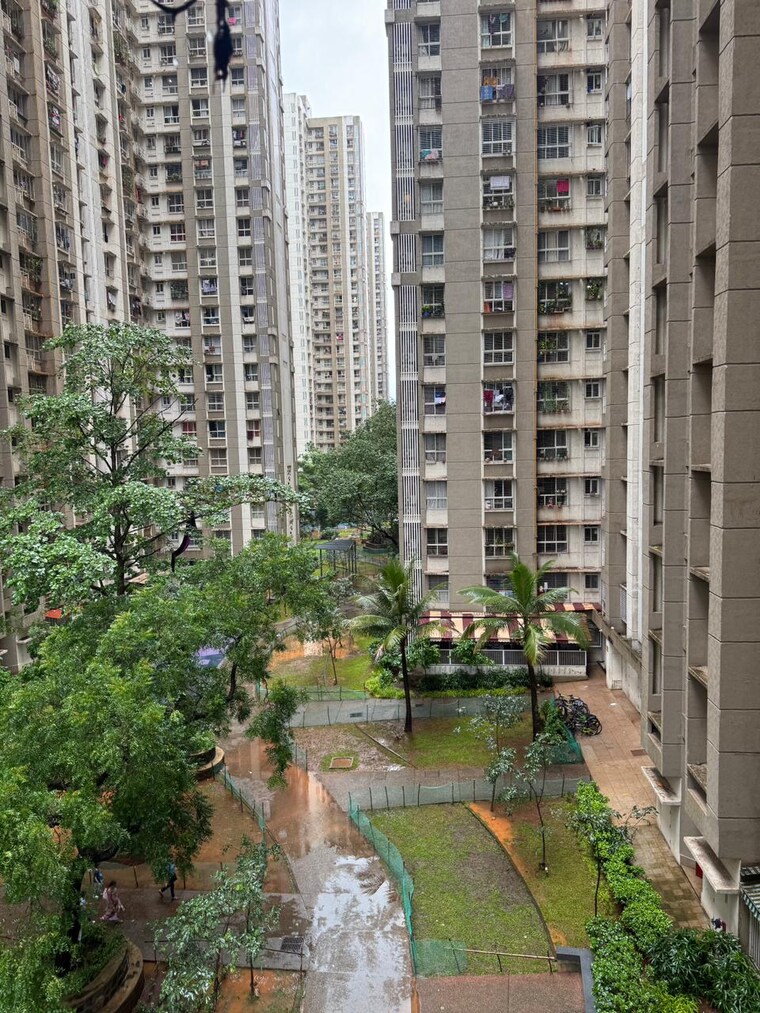 Exterior View, lodha-amara 2 Bedroom 672 Sq.Ft. Apartment In Kolshet Road Thane 8920770